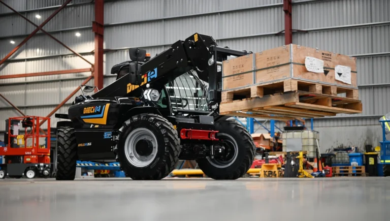Dieci Apollo-e 26.6 electric telehandler. Explore the benefits of owing vs renting a telehandler