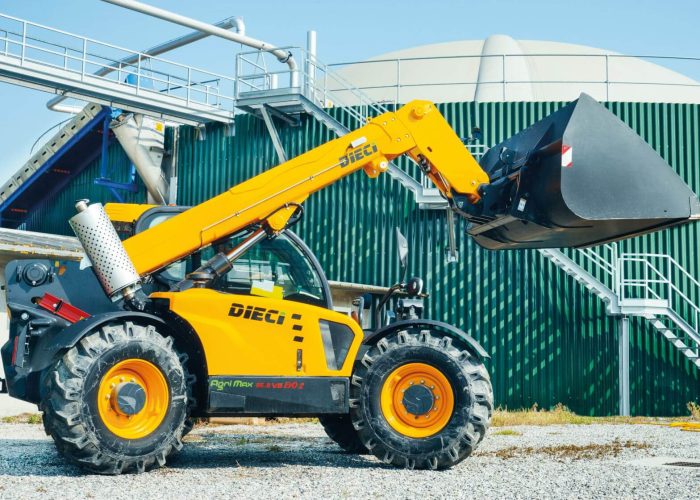right side view of a Agri Max 7t Telehandler with its bucket raised