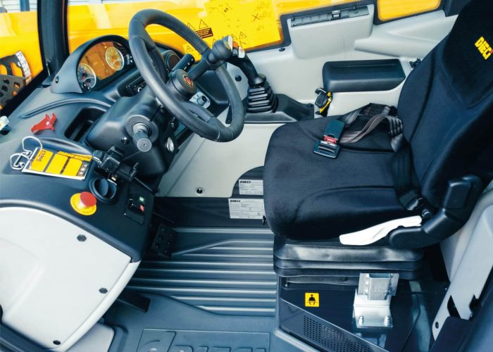 side view of the interior of a Agri Max 7t Telehandler with 7 tonne lift capacity