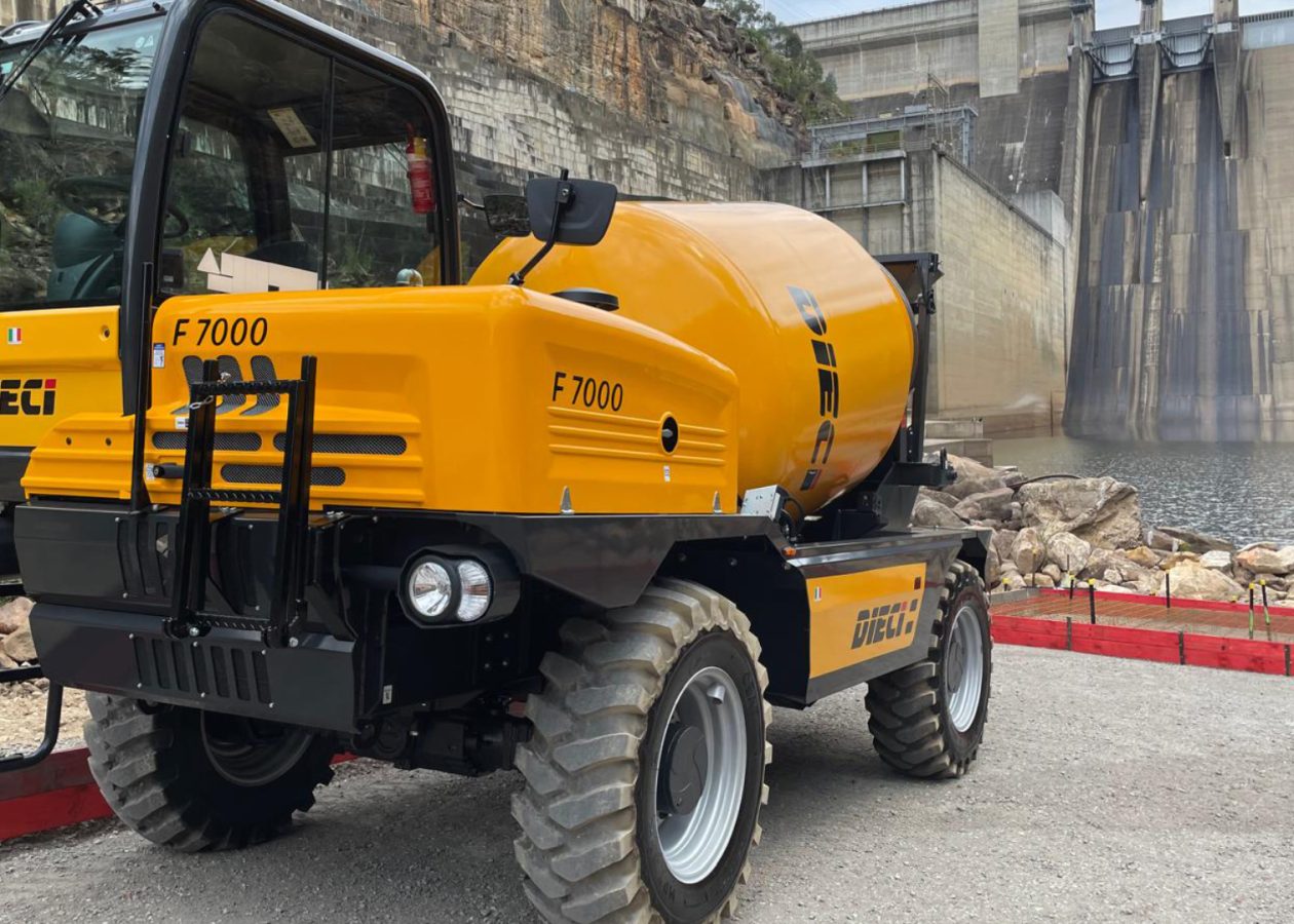 2. Why Choose The Non-self-loading F7000 Mixer Truck