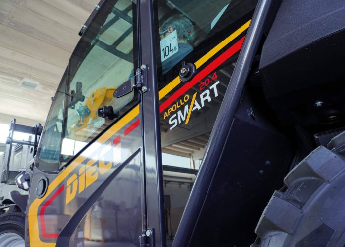 Apollo Smart 20.4 2t Compact Telehandler view of the door