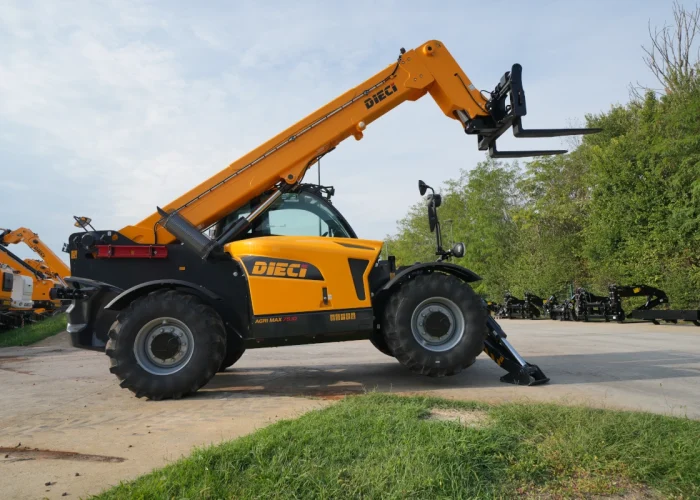 Dieci Agri Max 75.10 S GD telehandler with 7.5tonne lift capacity
