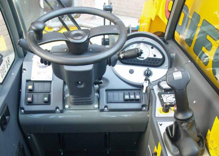 Interior view of cabin interior of the Dieci Apollo 25.6 2.5t Telehandler